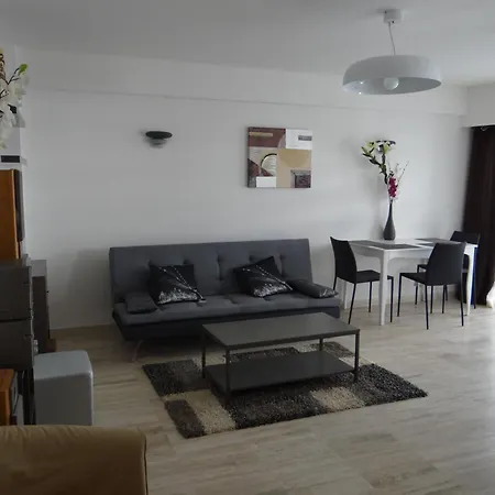 Apartment Marie Antoinette Cannes