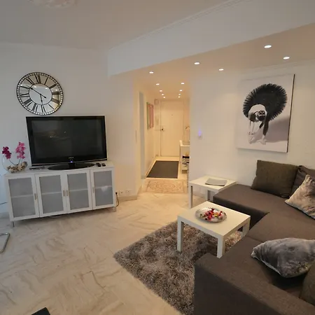 Marie Antoinette Apartment Cannes